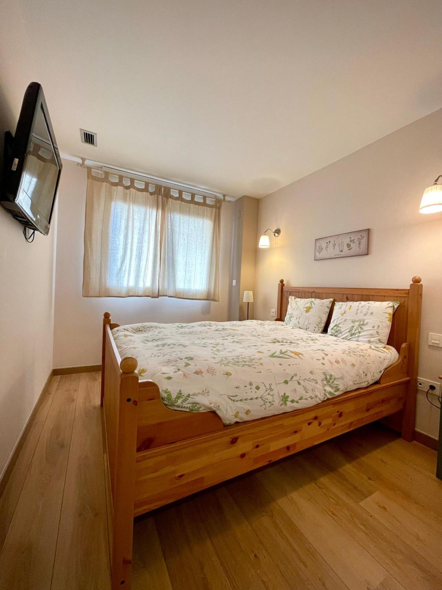 Apartamento nuevo céntrico en jaca Extérieur photo